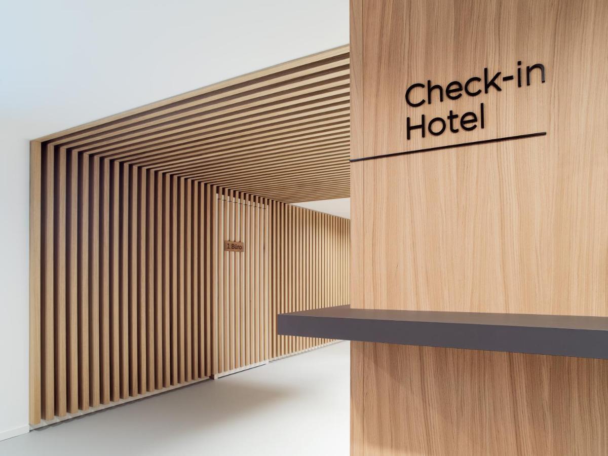 Hotel Neu-Schoenstatt Quarten Kültér fotó